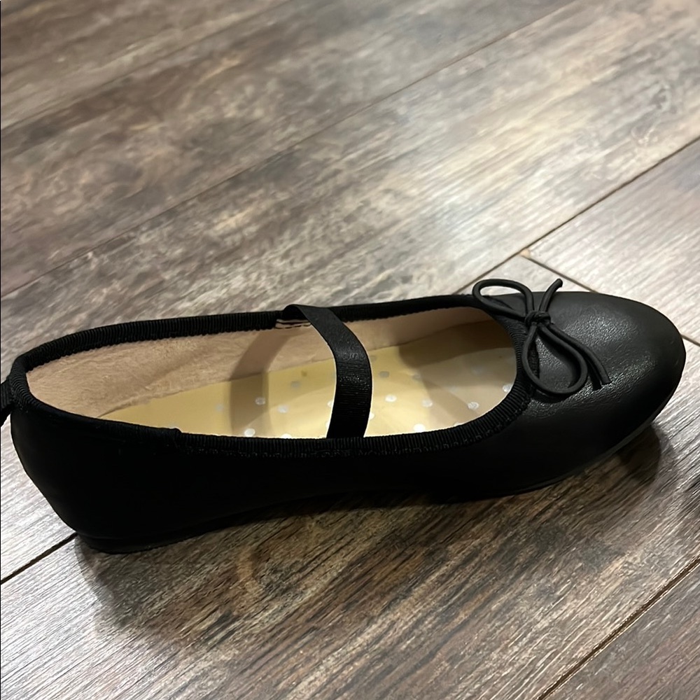 Cat & Jack Black Kids Shoes - Picture 9 of 11